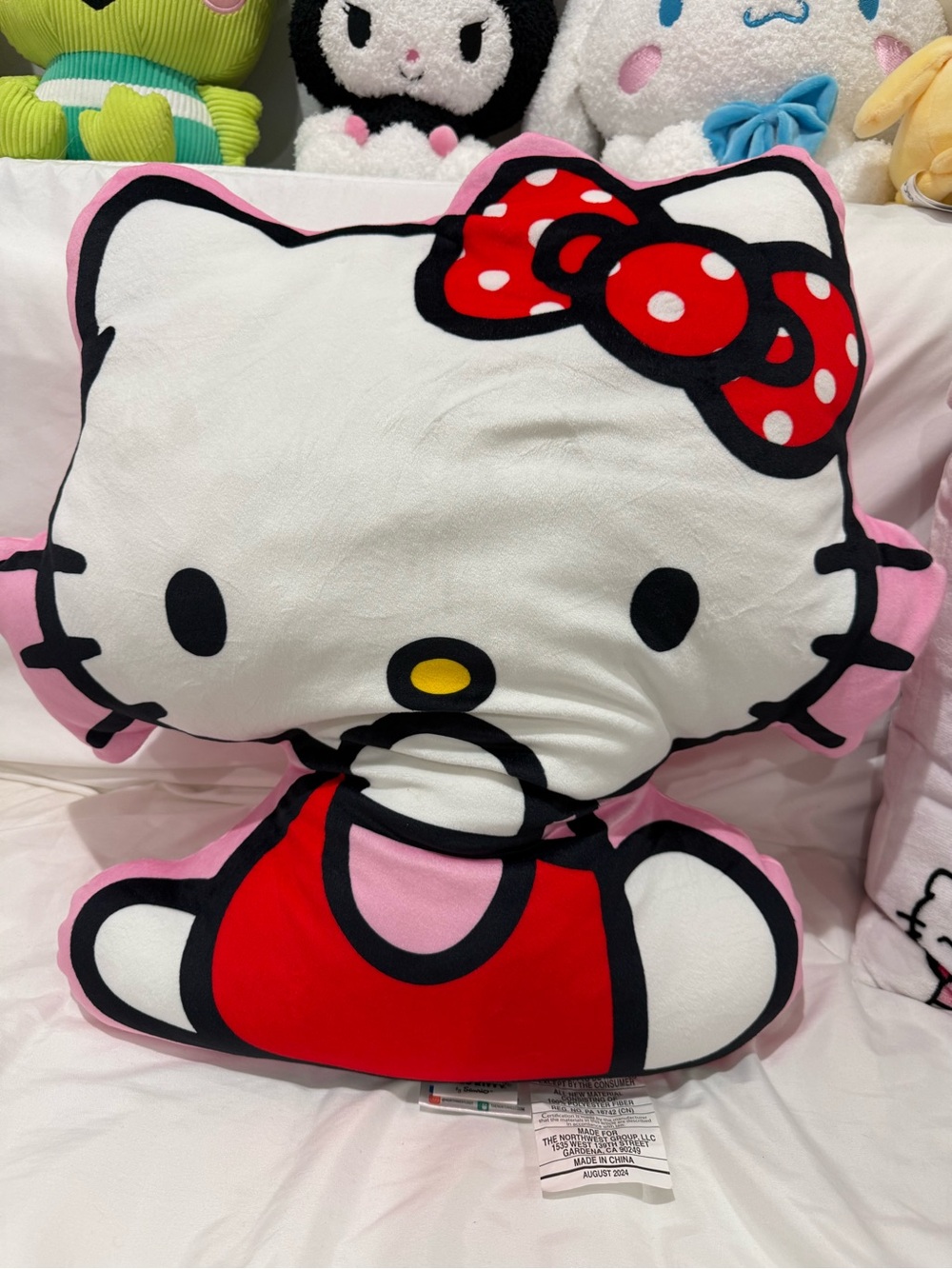 Hello Kitty Pink & Red Character Cushion by Hello Kitty - Picture 3 of 3